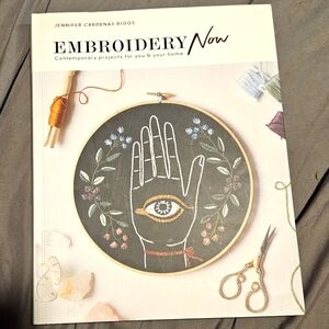 Embroidery Now By Jennifer Cardenas Riggs Contemporary Projects Book Like New